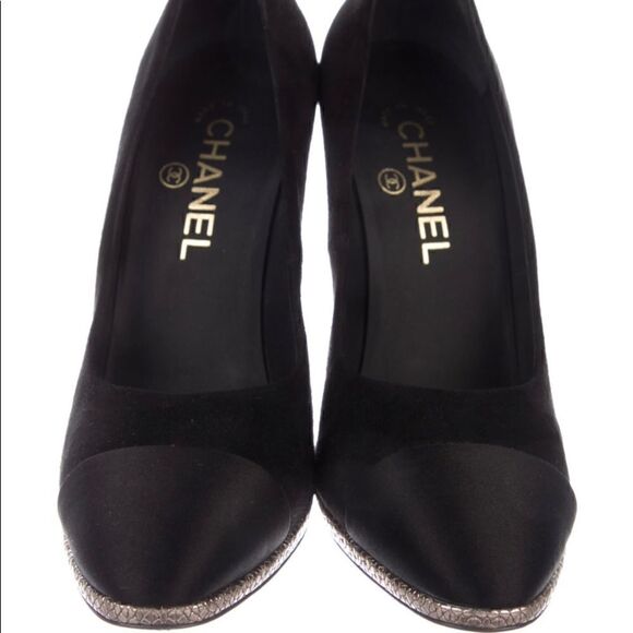 ❤️SOLD❤️CHANEL Interlocking CC Logo Suede Pumps 38 - Picture 10 of 14